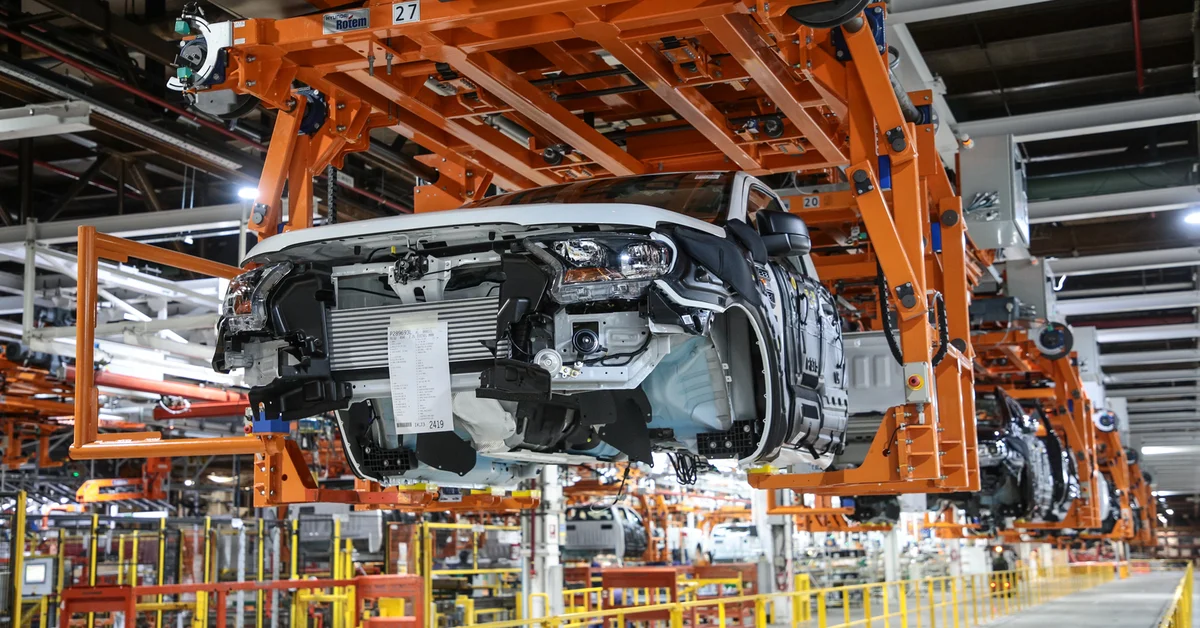How to change a car factory to launch a new model